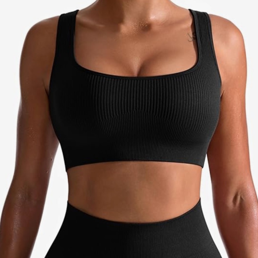 ATHLETIC-WARE BLACK SEAMLESS RIBBED SPORTS BRA